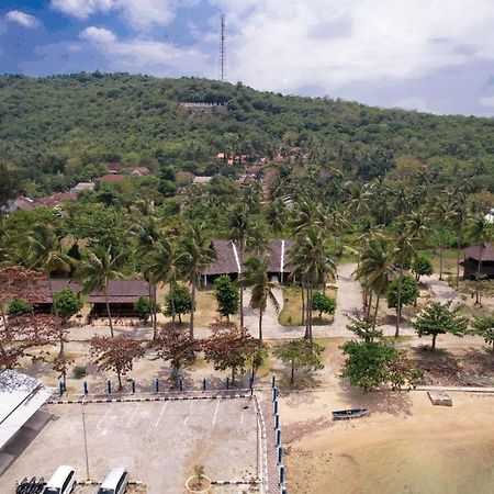 Dewa Daru Resort Karimunjawa-Inseln Exterior foto