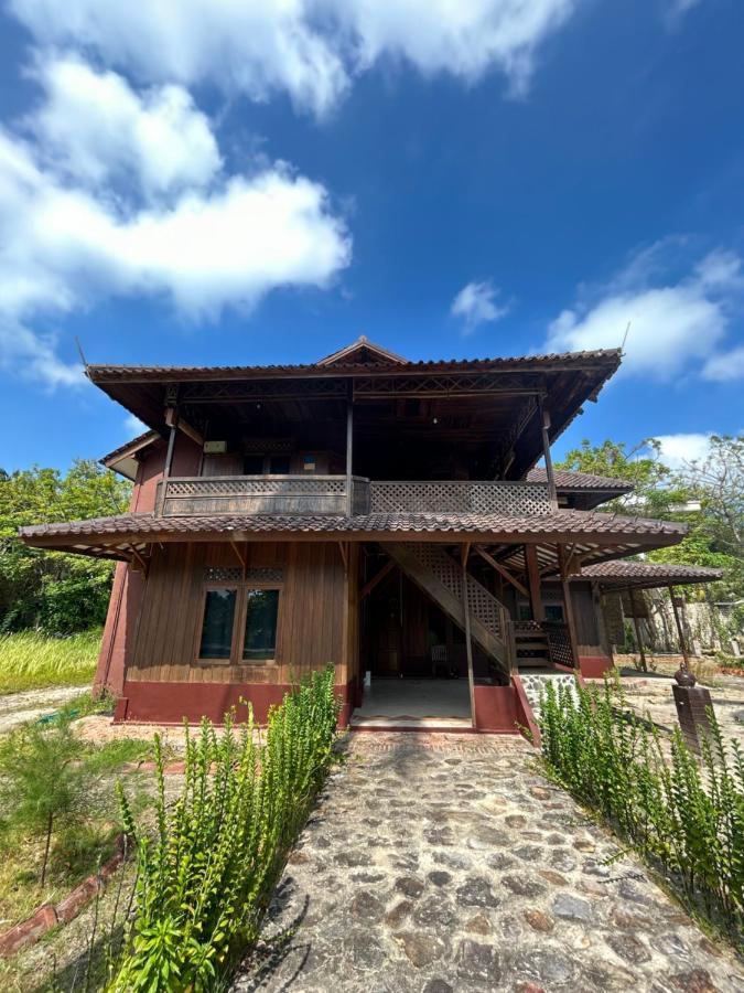 Dewa Daru Resort Karimunjawa-Inseln Exterior foto
