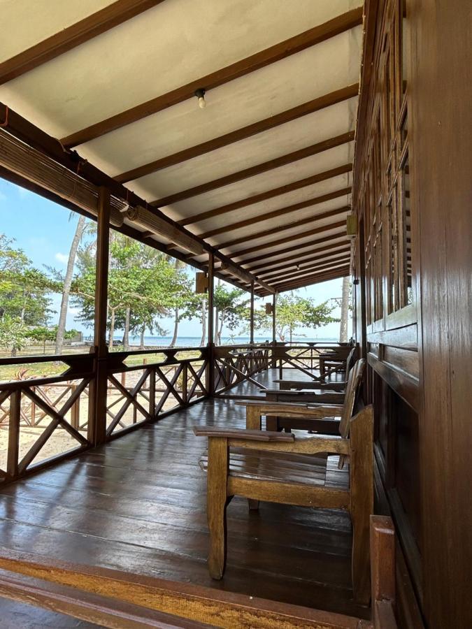 Dewa Daru Resort Karimunjawa-Inseln Exterior foto