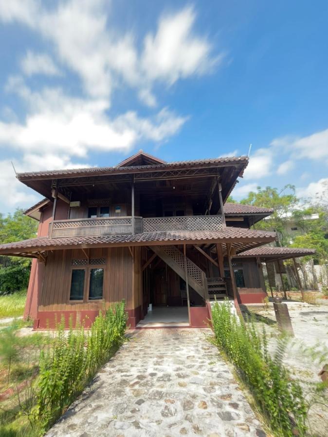 Dewa Daru Resort Karimunjawa-Inseln Exterior foto